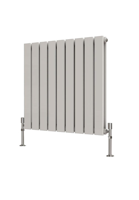 600 x 612 mm horizontal radiator in double white finish on white background