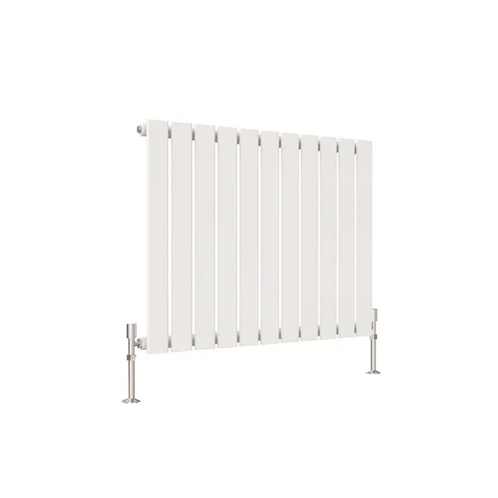 600 x 748 mm horizontal radiator in single white finish on white background