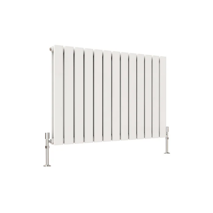 600x884 mm horizontal radiator in double panel white finish on white background