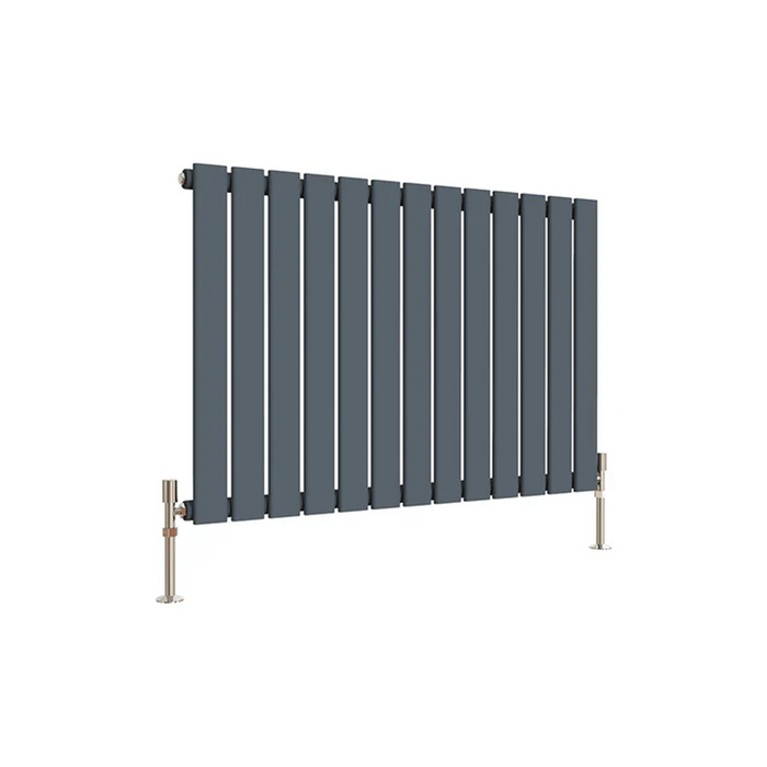 600x884 mm horizontal radiator in single panel white finish on white background